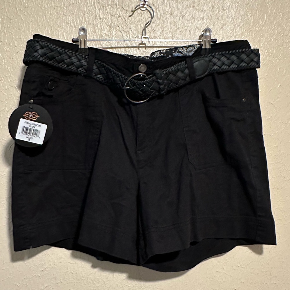 One 5 One Black Chinos Rolled Shorts With Belt Size‎ 16